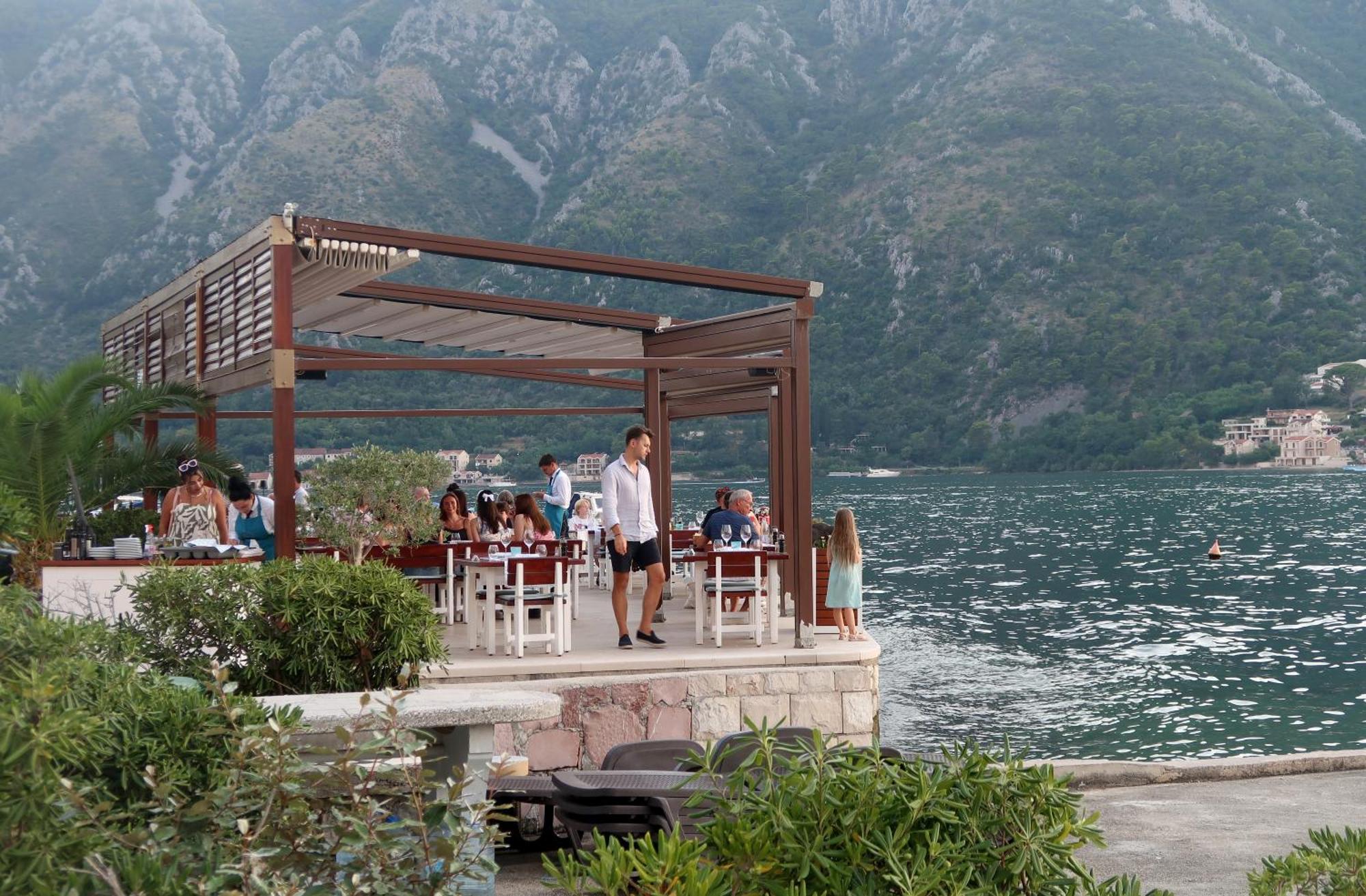 Cozy Nest, 350M To Beach, Free Parking, Wi-Fi Kotor Zewnętrze zdjęcie